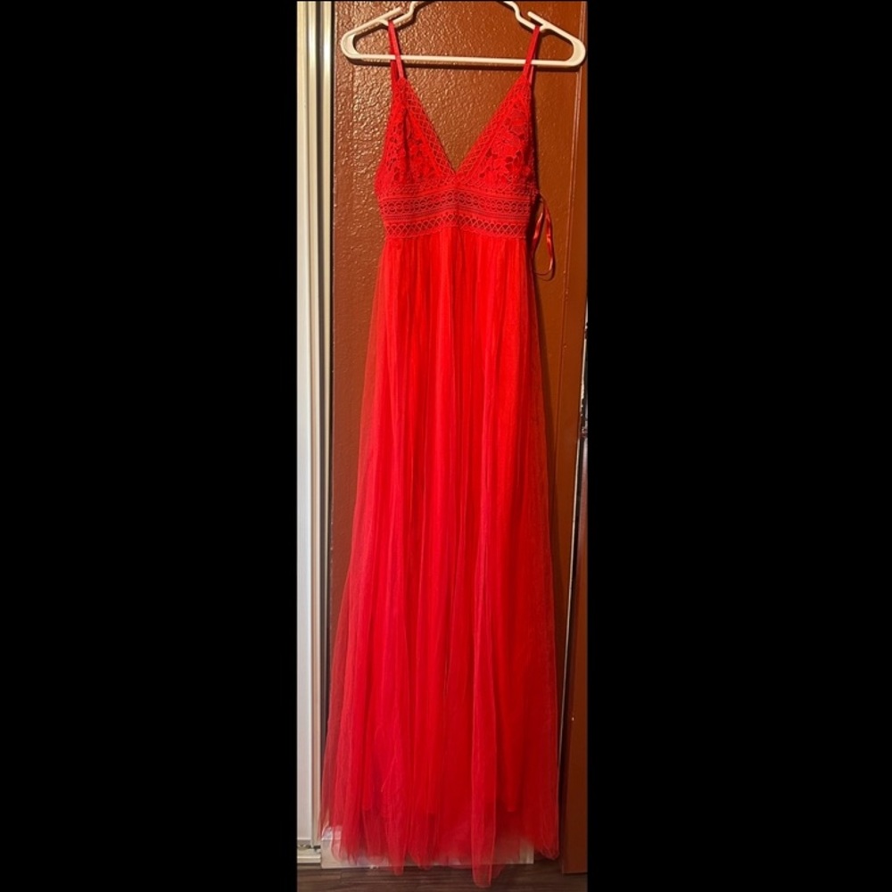 FASHION NOVA MAXI DRESS